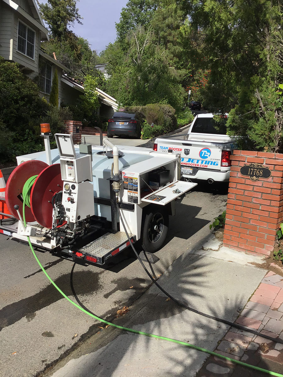 hydrojetting-and-sewer-drain-repair-in-encino-california-1