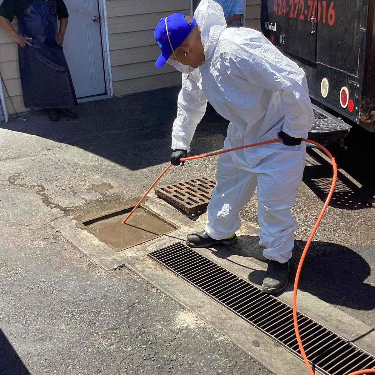 Commercial hydro jetting and grease line cleaning by Team Rooter